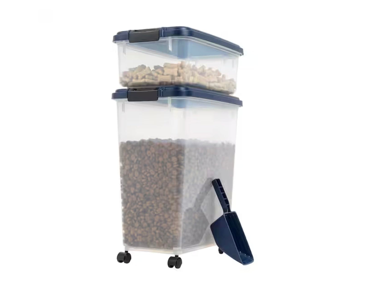 Airtight Pet Food Storage Combo with Scoop Y610